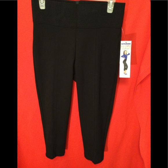 💎NWT💎NYGARD SLIMS BLACK CAPRI - Picture 1 of 9